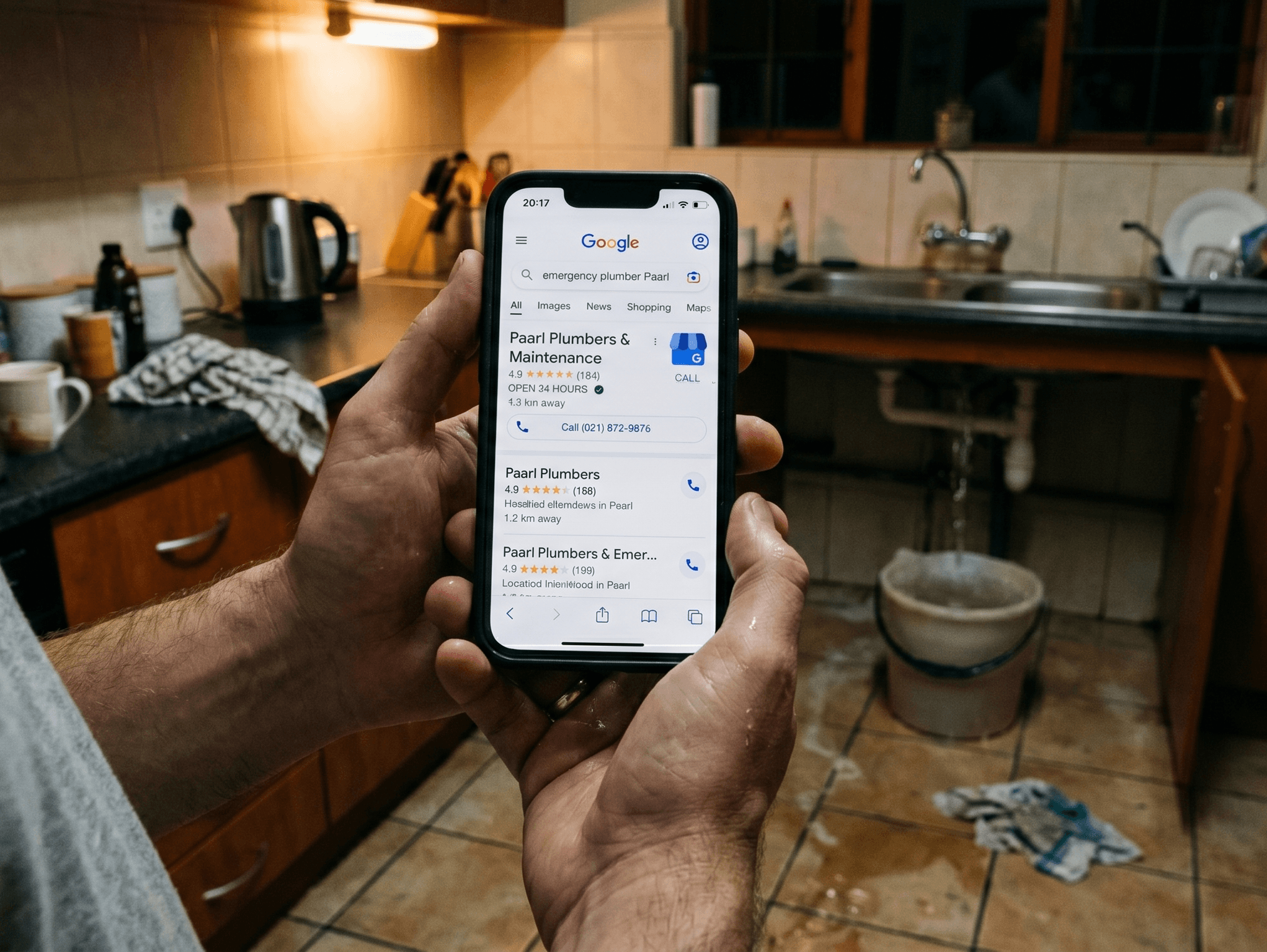 Person searching for emergency plumber in Paarl on Google